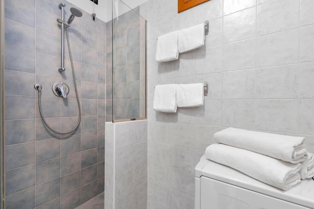 Enjoy Home - Appartamento I Papaveri Padua Buitenkant foto